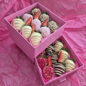 Клубника в шоколаде2в1