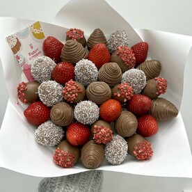Букет М Клубника в шоколаде 35 шт
