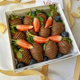 Набор клубники в шоколаде (12 штук)