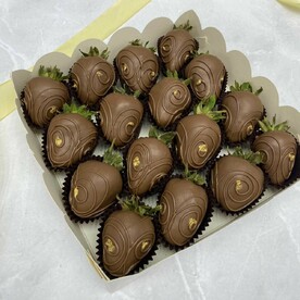 Набор клубники в шоколаде (16 штук)