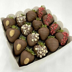 Набор клубники в шоколаде (16 штук)