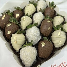 Набор клубники в шоколаде (16 штук)