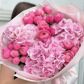 Гортензии и пионовидные розочки