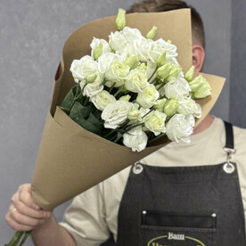 Букет из 5 веток белой эустомы