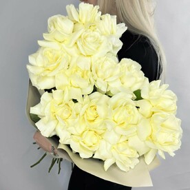 Букет из белых французских роз