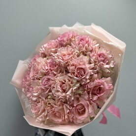 17 ажурных роз