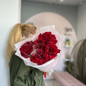 5 роз со Стифой