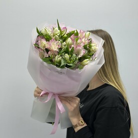 Букет из альстромерии, 7 шт