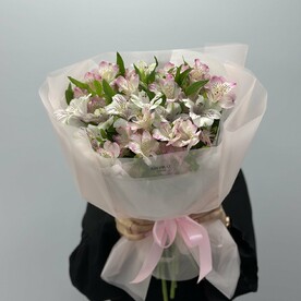 Букет альстромерий