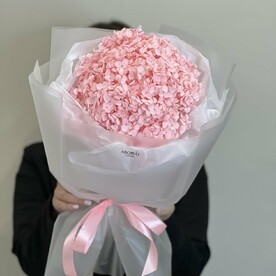 Стабилизированная гортензия в нежной упаковке