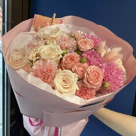 Розовая бомба