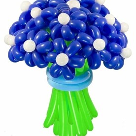 Букет цветов из 15 воздушных ромашек "Ночное небо"