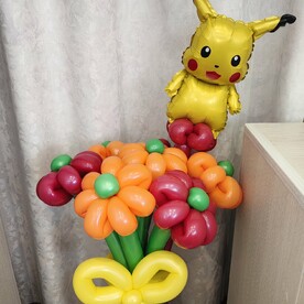 Букет из воздушных Ромашек с мини фигурой