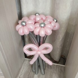 Букет цветов из 7 розовых шаров Ромашек