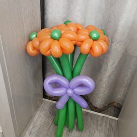 Букет оранжевых ромашек