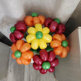 Букет из воздушных ромашек