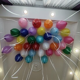 Гелиевые шары под потолок разноцветные 33 шт