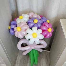Букет цветов из шаров. Ромашки 11 шт
