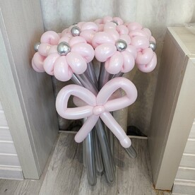 Букет цветов из шаров. Ромашки 11 шт в серебре