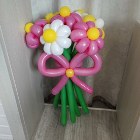 Букет цветов из шаров. Ромашки. Шары шарики