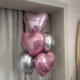 Фонтан из шаров. Розовые и серебристые