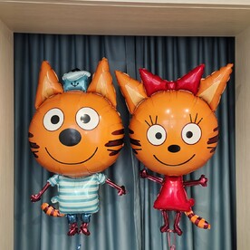 Три кота. Коржик и Карамелька