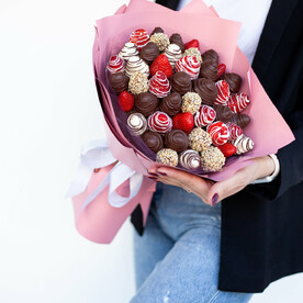 Клубника в бельгийском шоколаде «Флирт» L | Клубника в шоколаде