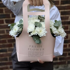 Цветы в коробке