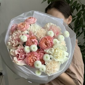 Авторский букет "Персиковый чизкейк"