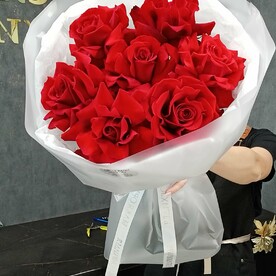 Букет красных роз