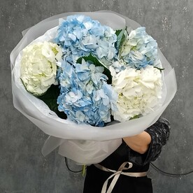 Букет из гортензий