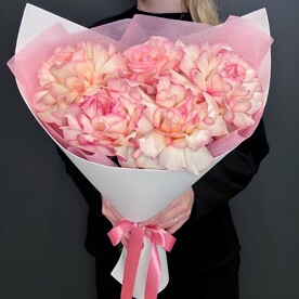 Монобукет из розовых французских роз 5 шт