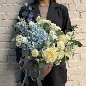 Цветы в коробке