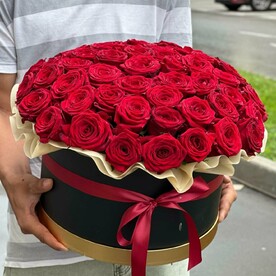 51 Красная роза в коробке