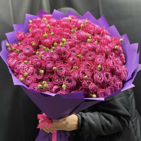 Кустовая роза пионовидная