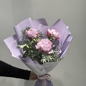 Букет пионов