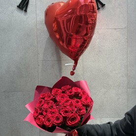 25 роз + шар сердце