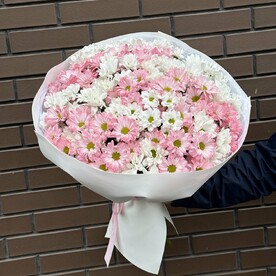 Букет пышных хризантем