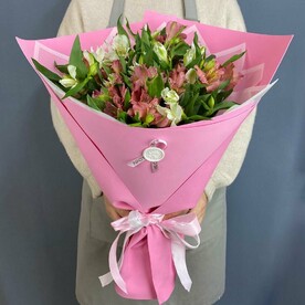 Букет из 11 альстромерий