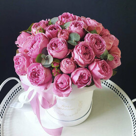 Букет из пионовидных роз