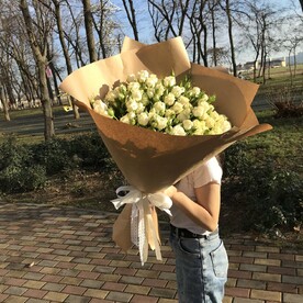 Букет из 19 кустовых Роз