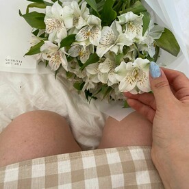 Белоснежная альстромерия