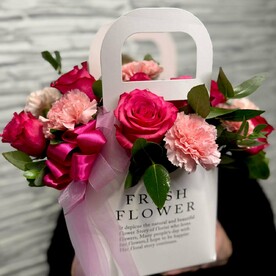 Цветы в сумочке Флоренция