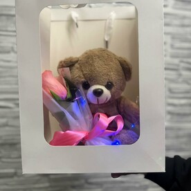 Мишка с розой