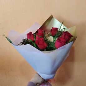 Букет красных роз