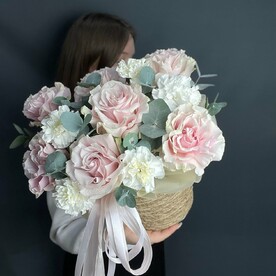 Корзина французских роз