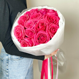 Букет малиновых роз «Флёр»