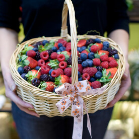 Корзинка ягод "Ягодная"