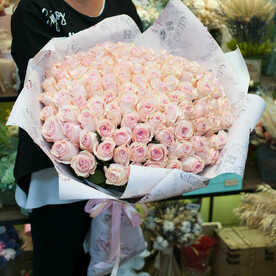 Букет роз "Новиа"