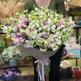 Букет из лизиантусов "Розита"